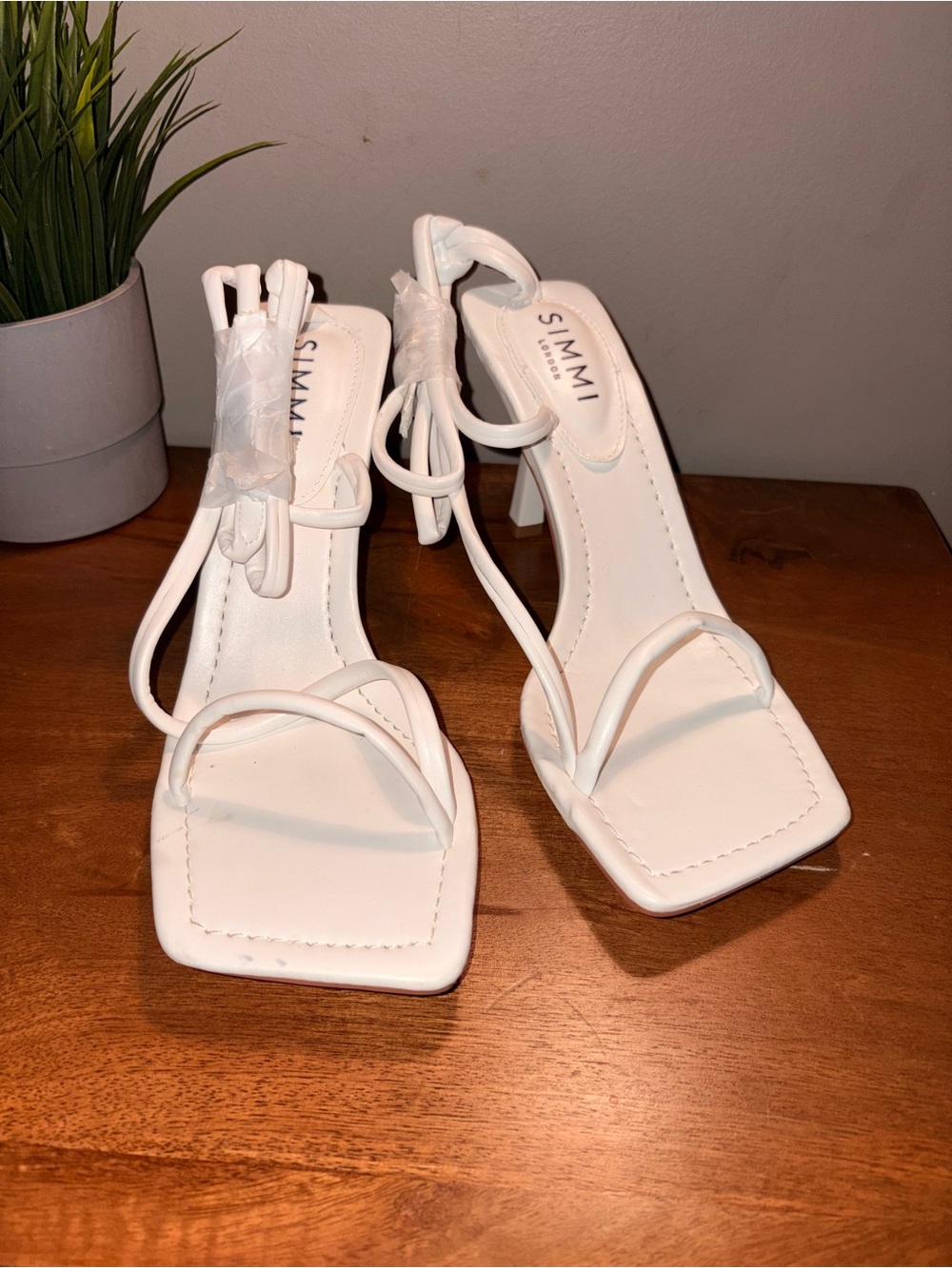 SIMMI London White Strappy Square-Toe Heeled Sandals